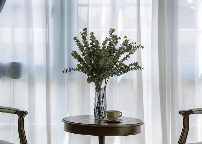 Biệt thự Gần Biển Hạ Long